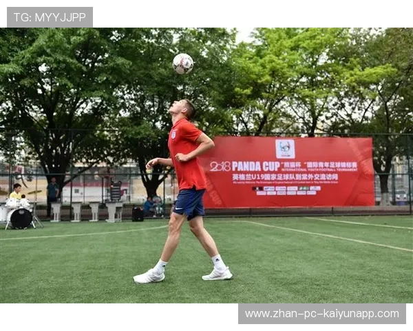 足球俱乐部在青训中建立家校俱乐部沟通机制确保球员成长环境稳定 足球俱乐部在青训中建立家校俱乐部沟通机制确保球员成长环境稳定